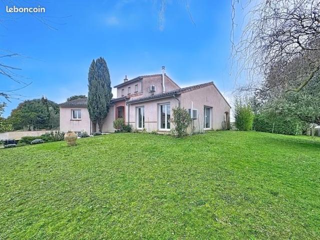 Propriété 4 pièces 154 m²