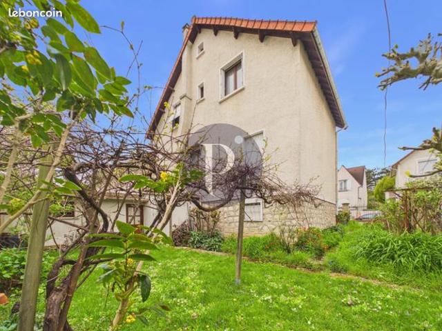 Maison 4 pièces 155 m²