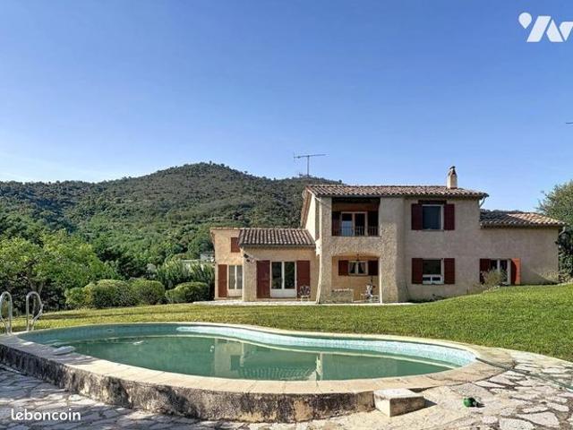 Maison 4 pièces 155 m²