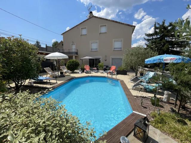Maison 4 pièces 156 m²