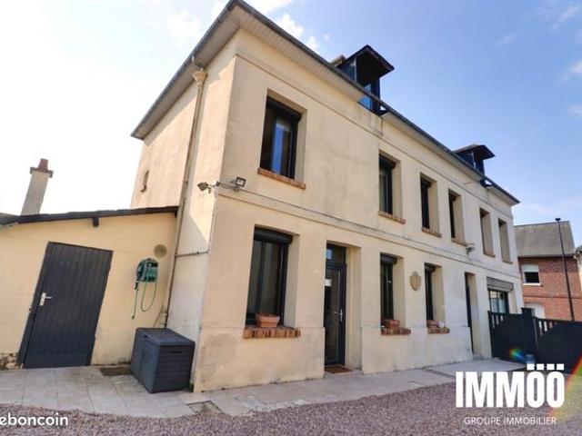 Maison 4 pièces 156 m²