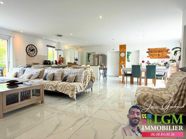 Maison 4 pièces 156 m²