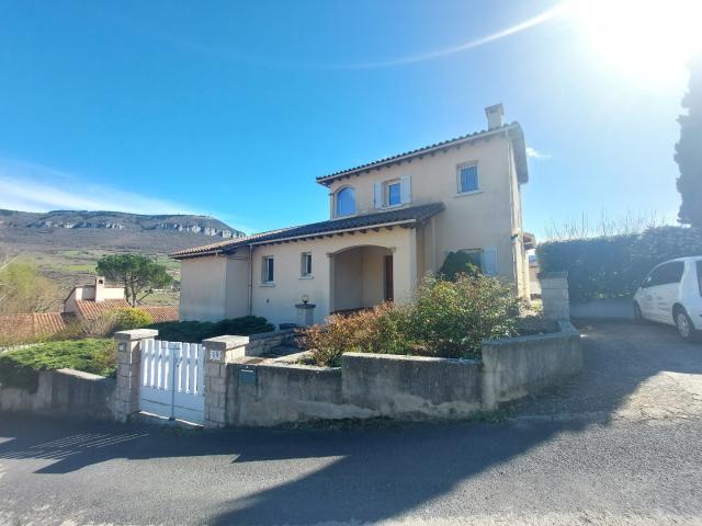 Maison 4 pièces 156 m²