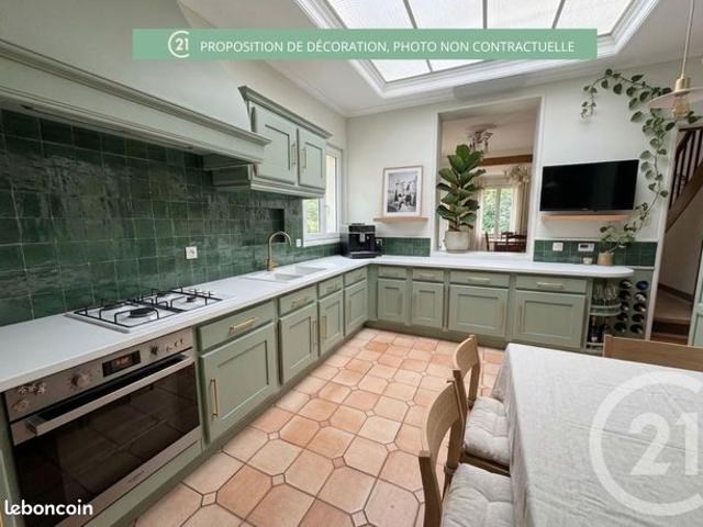 Maison 4 pièces 156 m²