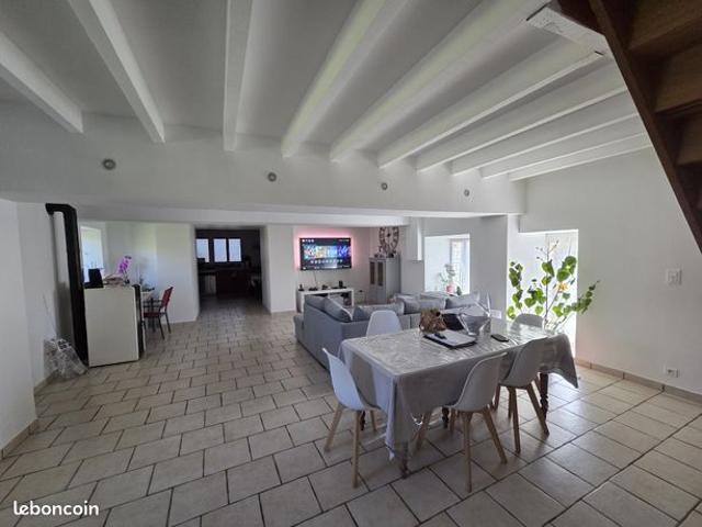 Maison 4 pièces 158 m²