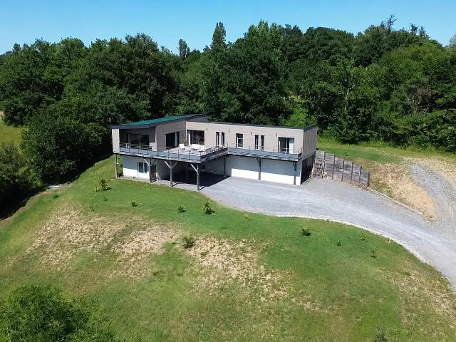 Maison 4 pièces 158 m²