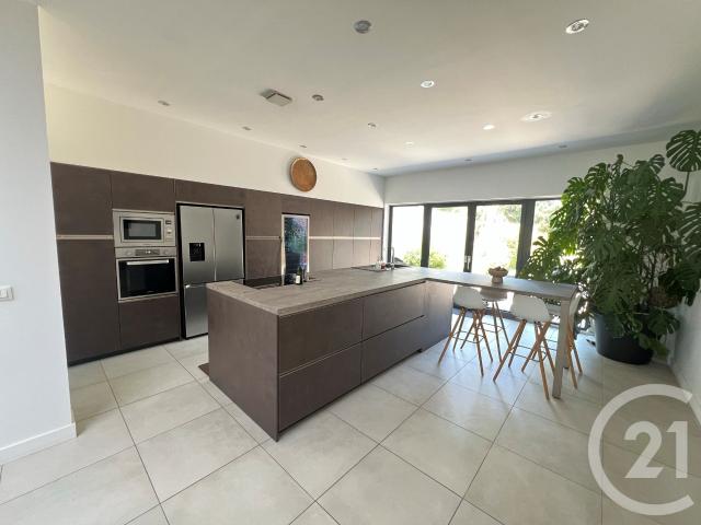 Maison 4 pièces 159 m²