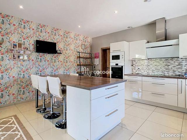 Maison 4 pièces 150 m²