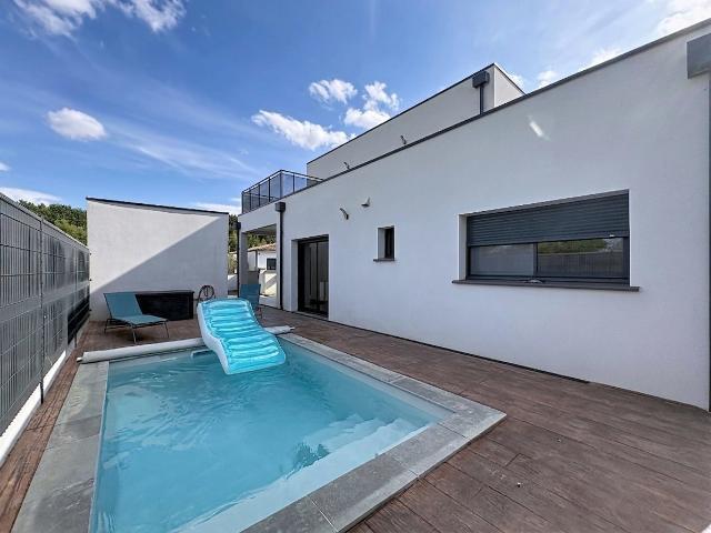Maison 4 pièces 151 m²