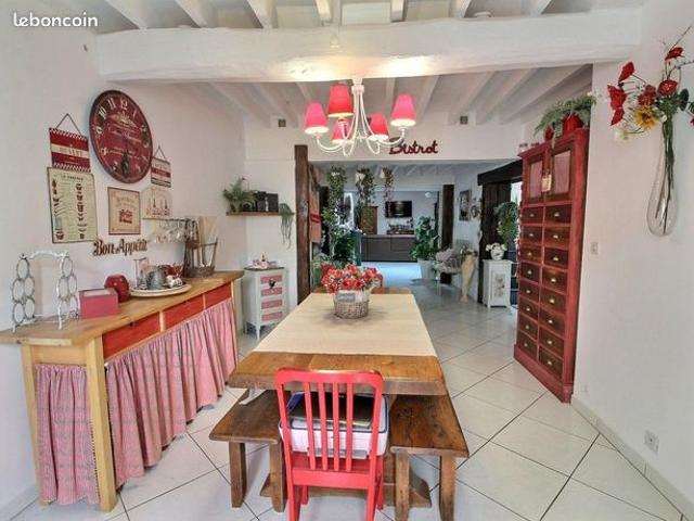 Maison 4 pièces 151 m²