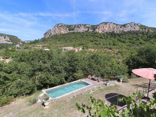Maison 4 pièces 152 m²