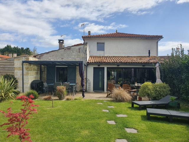 Maison 4 pièces 153 m²