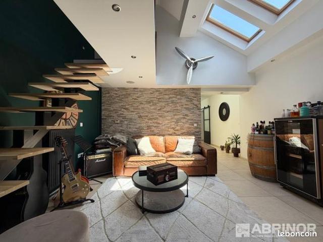Maison 4 pièces 153 m²
