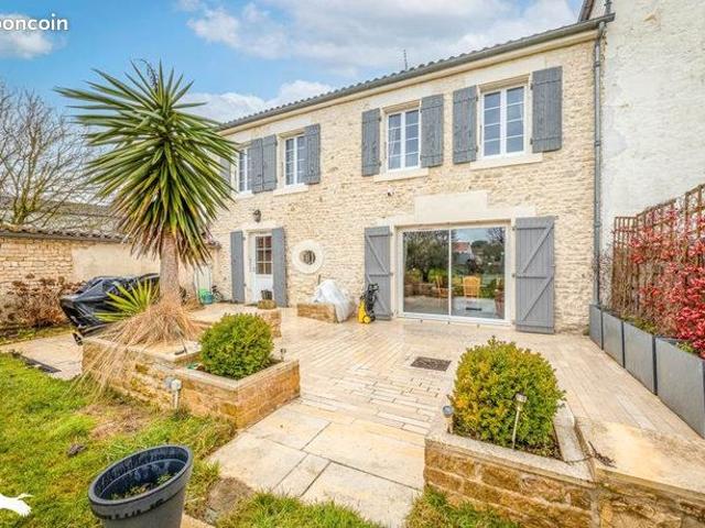 Maison 4 pièces 165 m²