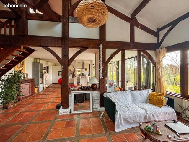 Maison 4 pièces 165 m²