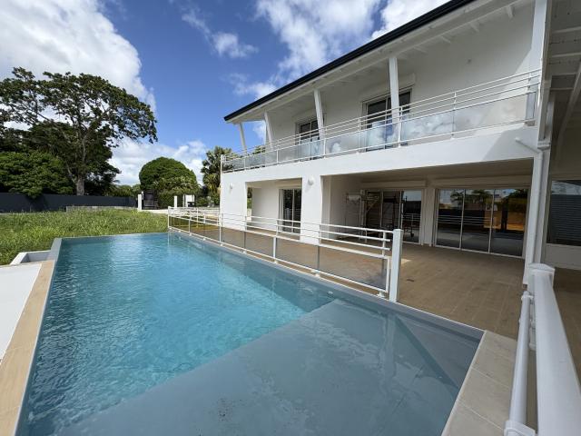 Maison 4 pièces 165 m²