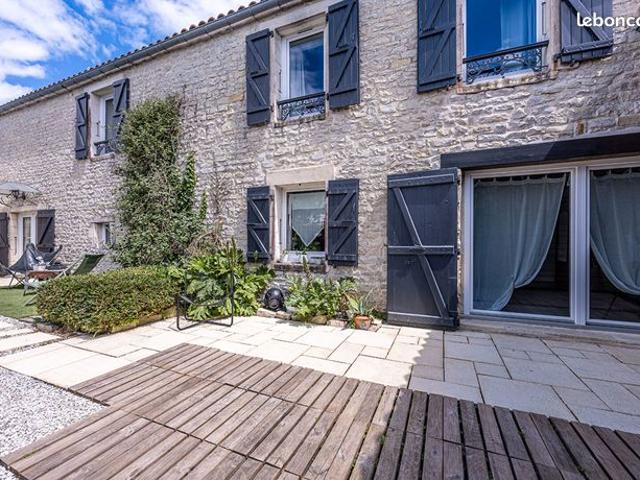 Maison 4 pièces 160 m²
