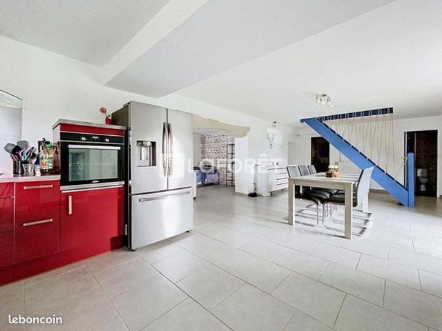 Maison 4 pièces 160 m²