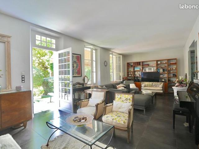 Maison 4 pièces 161 m²