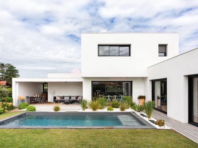 Maison 4 pièces 164 m²