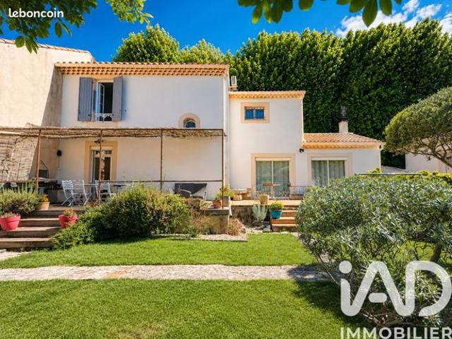 Maison 4 pièces 162 m²