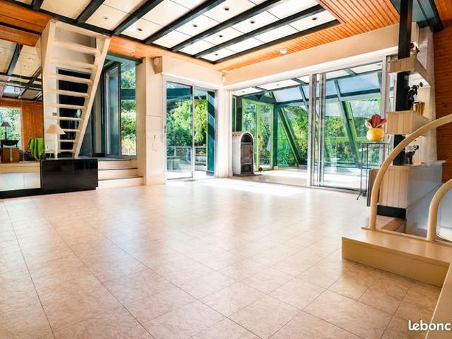 Maison 4 pièces 162 m²