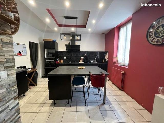 Maison 4 pièces 162 m²