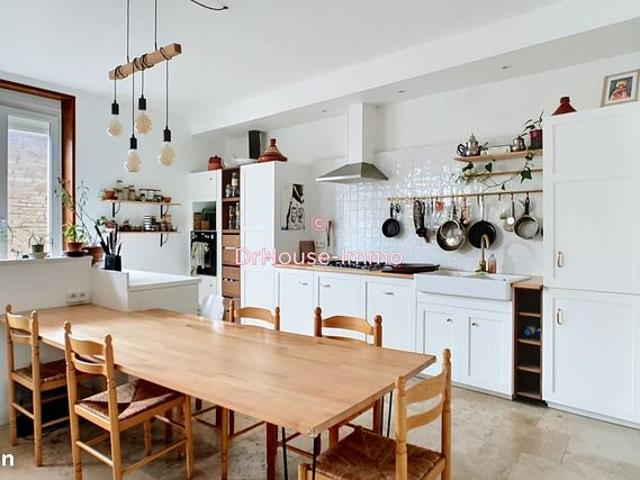 Maison 4 pièces 162 m²