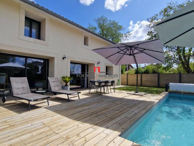 Maison 4 pièces 162 m²