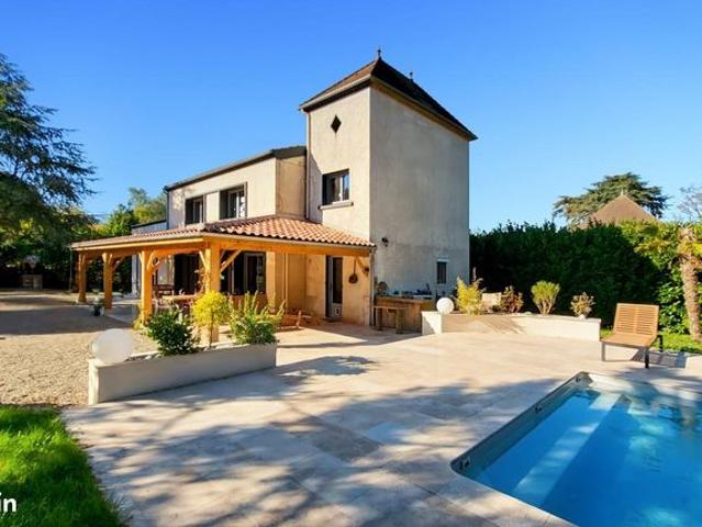 Maison 4 pièces 162 m²