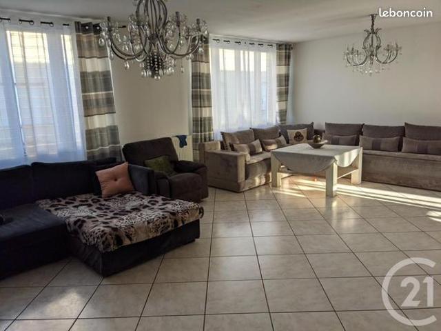 Maison 4 pièces 163 m²