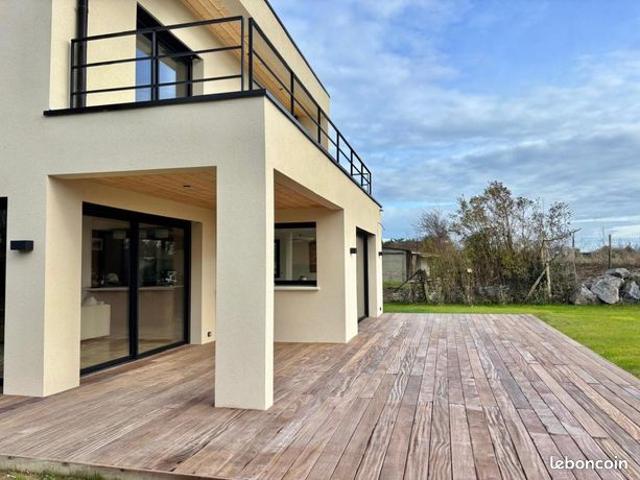 Maison 4 pièces 163 m²