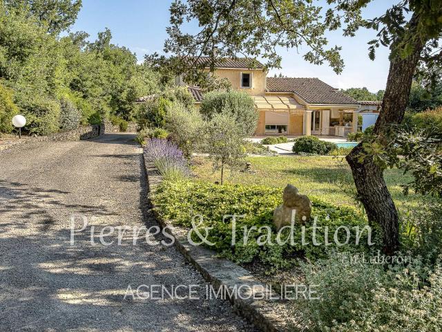 Maison 4 pièces 163 m²
