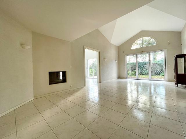 Maison 4 pièces 175 m²