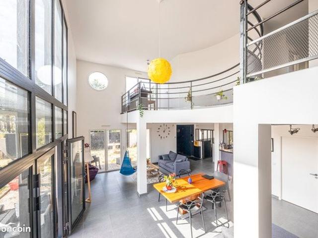 Maison 4 pièces 175 m²