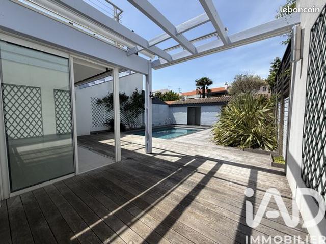 Maison 4 pièces 178 m²
