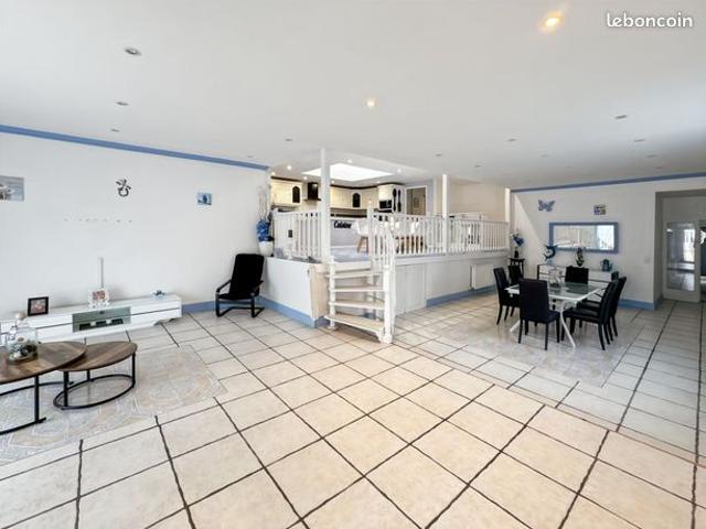 Maison 4 pièces 173 m²