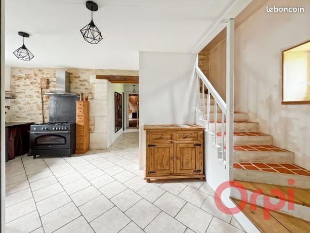 Maison 4 pièces 185 m²