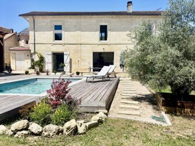 Maison 4 pièces 180 m²