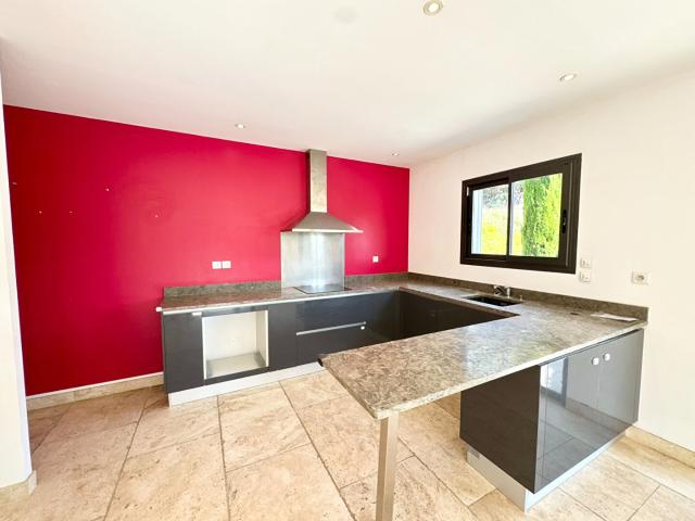 Maison 4 pièces, 180 m² à louer à Aix en Provence 13100