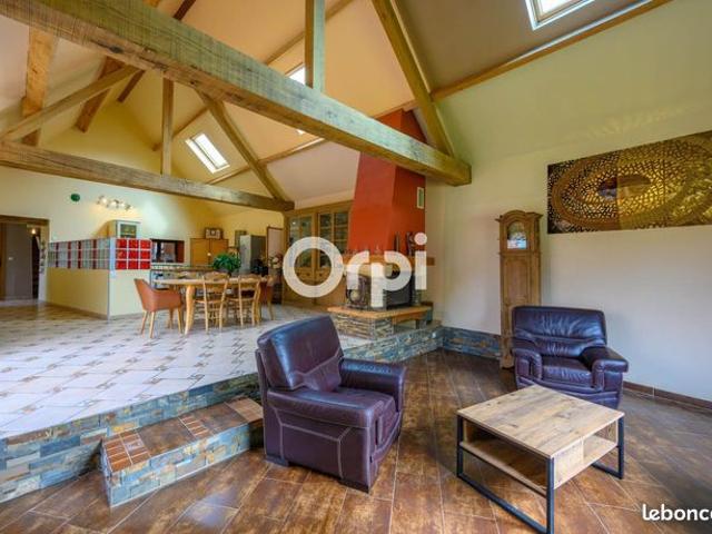 Maison 4 pièces 181 m²