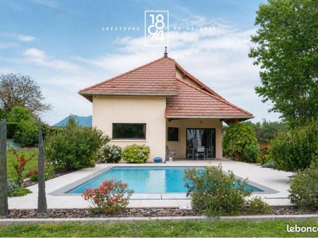 Maison 4 pièces 181 m²