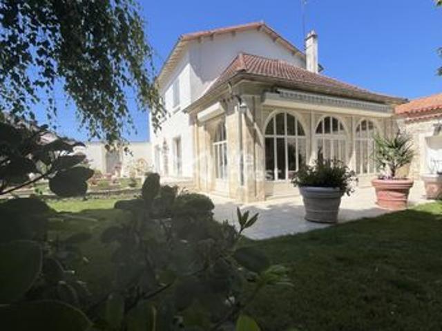 Maison 4 pièces 182 m²