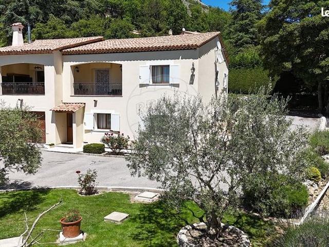 Maison 4 pièces 182 m²
