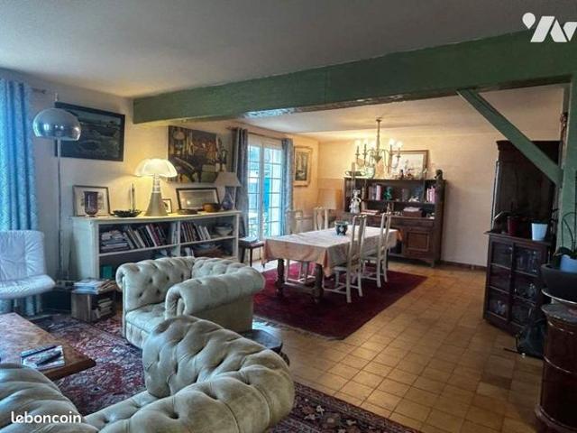Maison 4 pièces 195 m²
