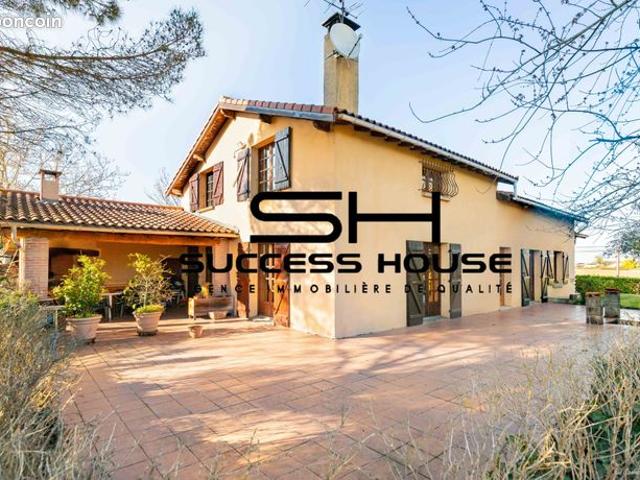 Maison 4 pièces 195 m²