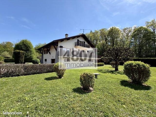 Maison 4 pièces 196 m²