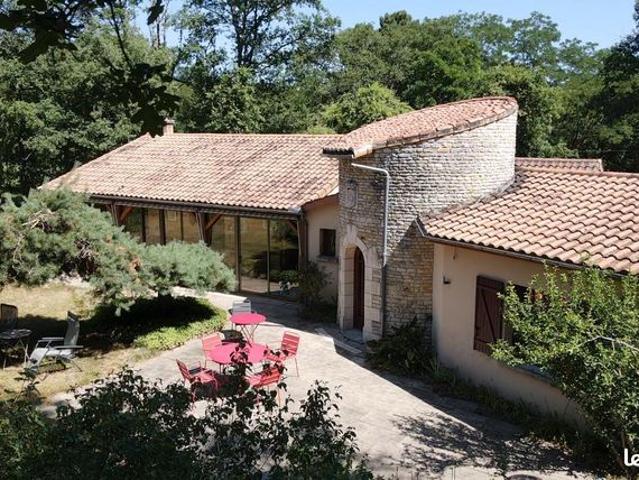 Maison 4 pièces 196 m²