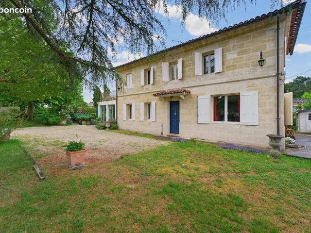 Maison 4 pièces 197 m²