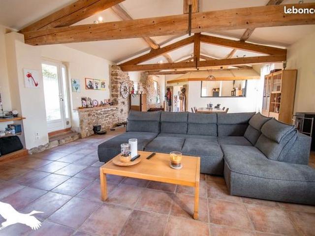 Maison 4 pièces 197 m²